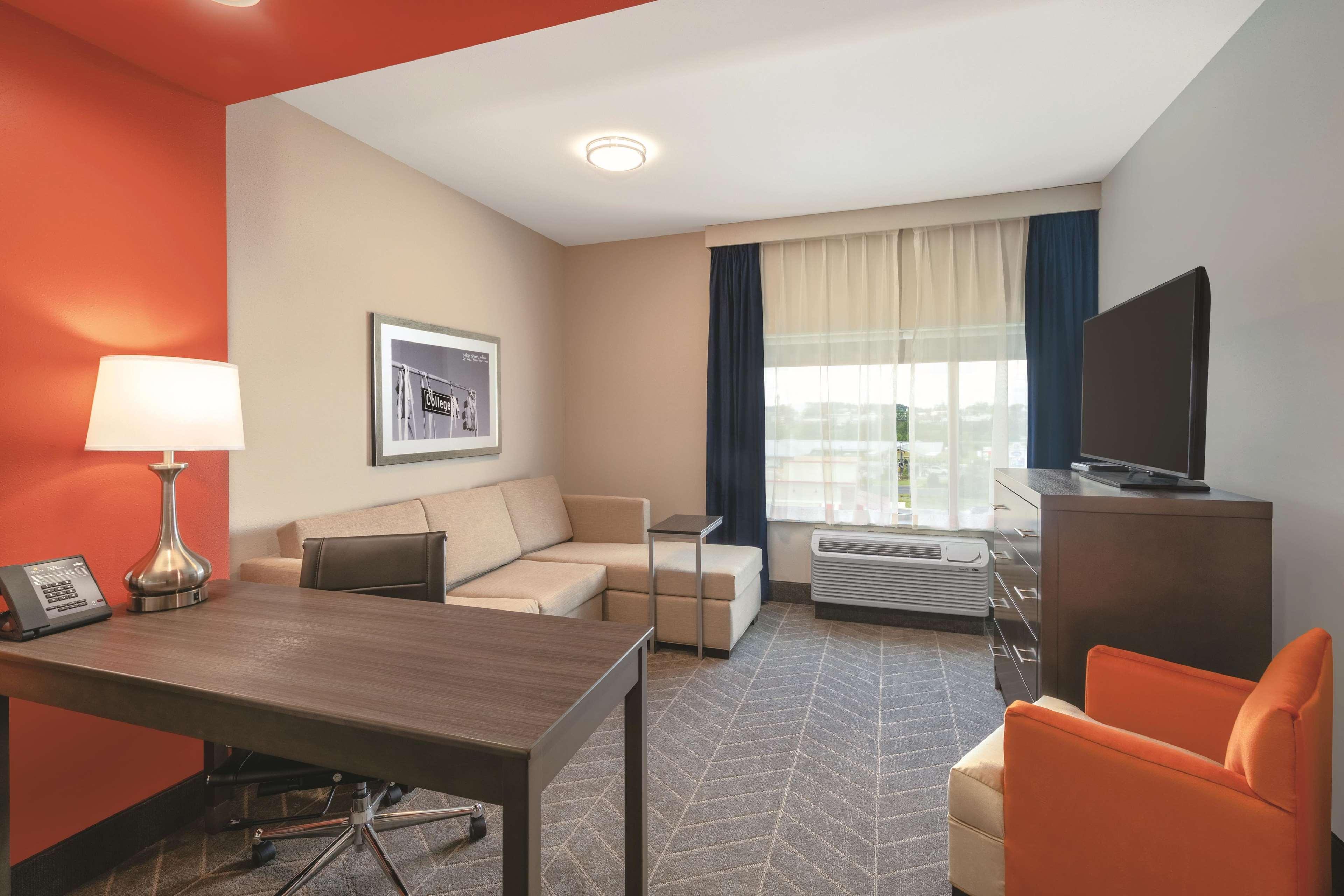 Hotel La Quinta By Wyndham Opelika Auburn Extérieur photo